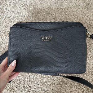 GUESS Black Crossbody Bag 🖤